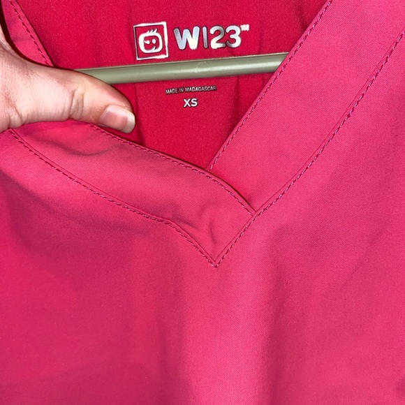 Scrub top - Picture 2 of 2